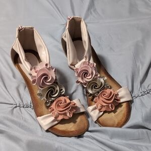 Elegant Floral Women's Sandals in Pink and Gray
